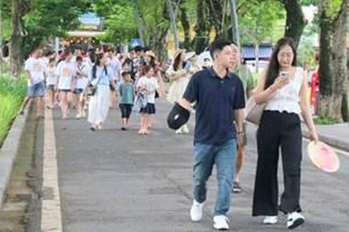 Sở Du lịch công bố kênh thông tin hỗ trợ du khách dịp lễ