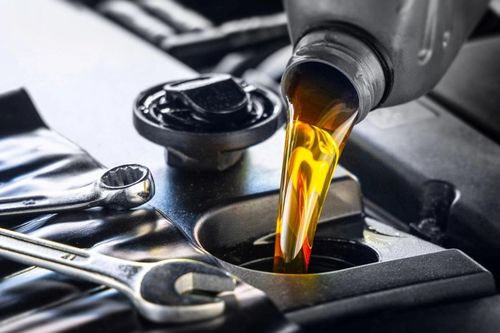 Những lỗi thường gặp khi thay dầu động cơ và cách phòng tránh