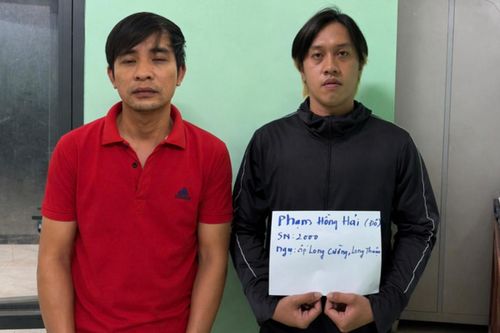 Mâu thuẫn trên xe chở công nhân, hai người đâm đồng nghiệp tử vong ở Tây Ninh