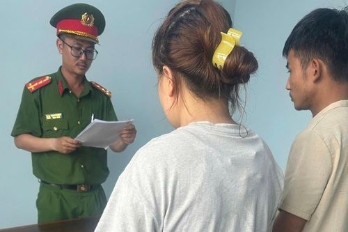Quảng Ngãi: Bắt khẩn cấp cặp vợ chồng hờ gây ra loạt vụ trộm xe máy