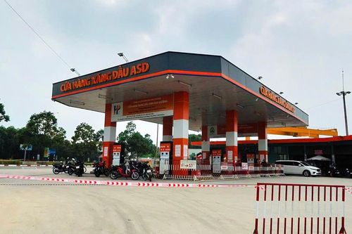 TP.HCM: Ô tô 7 chỗ cán tử vong bé gái 2 tuổi tại cây xăng