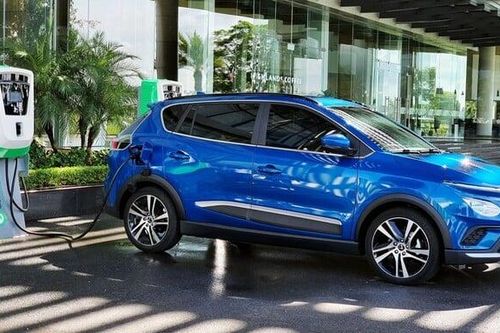 Kéo dài ưu đãi thuế xe điện đến 2030, cần đồng bộ hạ tầng trạm sạc