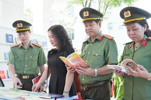Lan tỏa giá trị văn hóa đọc trong Công an TP Cần Thơ