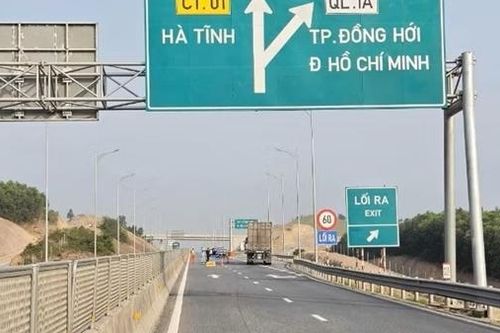 Tạm đóng từng đoạn trên Cao tốc Vũng Áng - Cam Lộ để lắp hệ thống giám sát