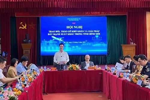 Hà Nội lắng nghe, tháo gỡ khó khăn cho doanh nghiệp xuất khẩu