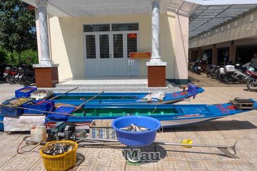 Bắt 2 trường hợp dùng kích điện khai thác thủy sản trái phép