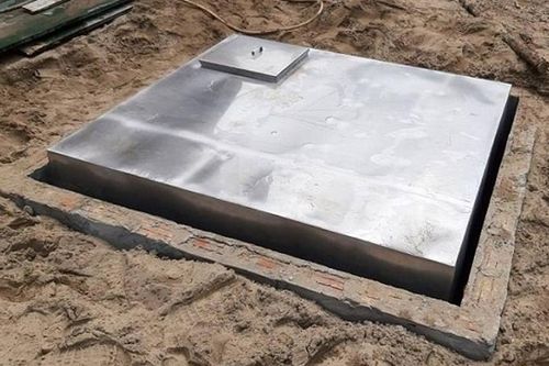Bể nước ngầm nên dùng inox hay xây truyền thống?