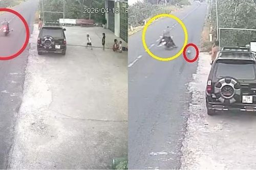 Trẻ đá bóng ra đường gây chết người: Cái giá 'nhầm' lề đường thành sân chơi