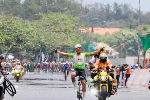 Trịnh Đức Tâm bứt tốc ngoạn mục, thắng chặng 18 Cúp Truyền hình TP Hồ Chí Minh 2026