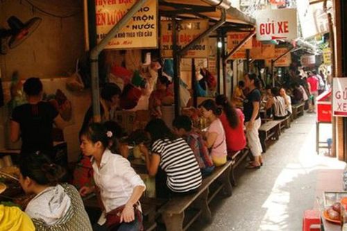 Nghỉ lễ Giỗ Tổ, gợi ý các đặc sản Hà Nội cho cả một ngày, không ăn thì 'tiếc hùi hụi'