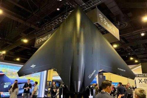 Mỹ phát triển UAV chiến đấu 'dị biệt' cất, hạ cánh thẳng đứng