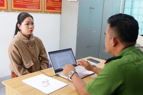 Bắt nhanh đối tượng trộm vàng trong tiệc rượu