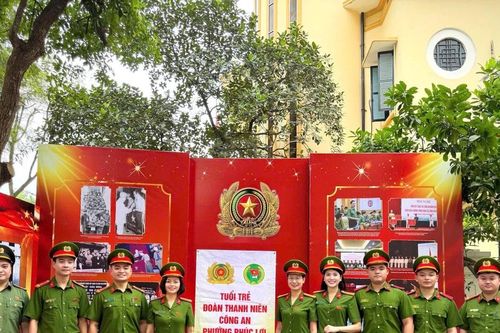Khơi dậy niềm tự hào 80 năm Công an Thủ đô qua triển lãm 'Con đường lịch sử'