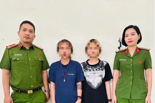 Khách đi 'xe ôm' bỏ chạy, lộ diện điểm bán ma túy của hai đối tượng nữ
