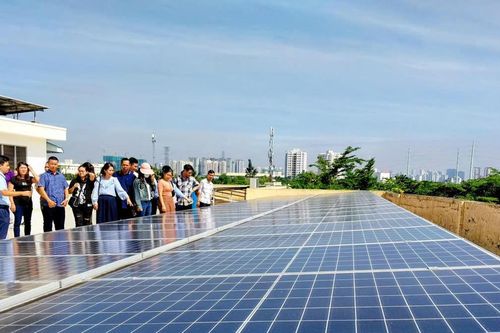 Tăng tốc 'xanh hóa' sản xuất