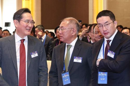 Ba 'trùm công nghệ' tháp tùng tổng thống Hàn Quốc thăm Việt Nam là ai?