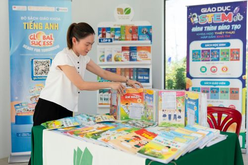 Kiến nghị tạm dừng hoạt động, di dời Đường sách Bình Tân