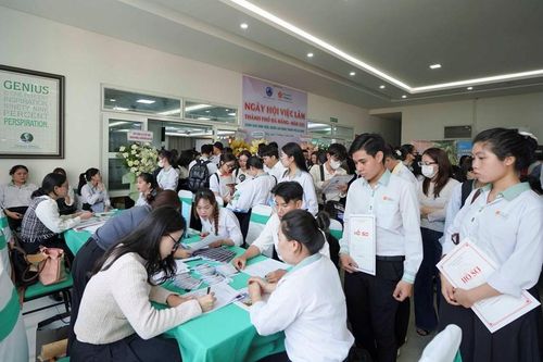 Hơn 8.000 lượt phỏng vấn tại Ngày hội việc làm 2026 ở Đà Nẵng