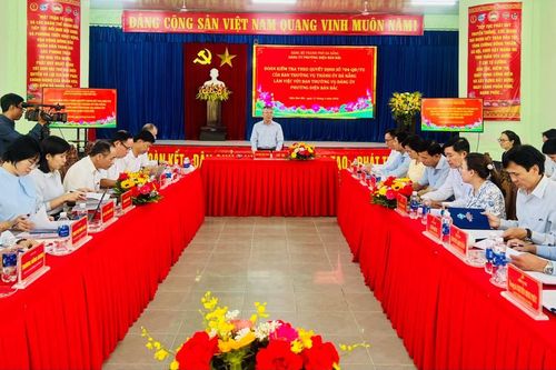 Phát huy tinh thần trách nhiệm, cầu thị, thẳng thắn, không né tránh