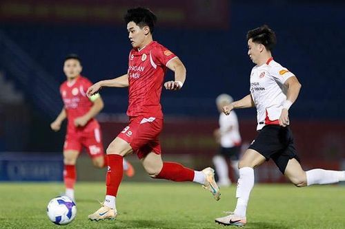 Nhiều CLB trong và ngoài nước quan tâm Đình Bắc