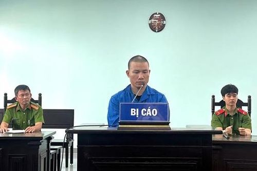 'Ăn cám trả vàng'