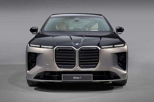 BMW 7 Series 2027 thay đổi toàn diện, 'đấu' Mercedes-Benz S-Class
