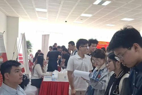 Tạo dựng lợi thế cạnh tranh cho sinh viên Luật trong thời đại số