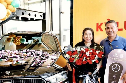 Phân bón Cà Mau trao thưởng Mercedes- Benz vinh danh đại lý đạt kỷ lục sản lượng tiêu thụ NPK Cà Mau