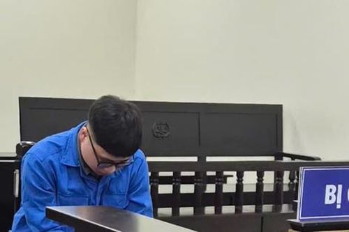 Dàn lãnh đạo công ty bán sản phẩm điều trị nám lãnh án