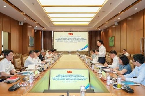 Đoàn khảo sát Đảng ủy Chính phủ làm việc với Đảng bộ Petrovietnam về triển khai Kết luận số 208-KL/TW