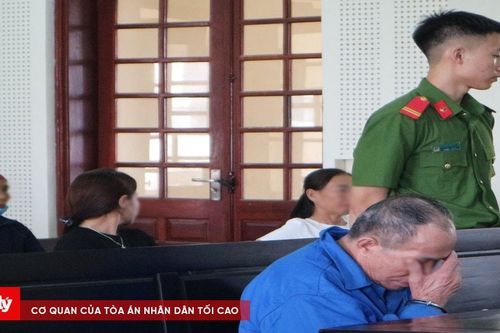 Không bán được đất, chồng chém vợ trọng thương