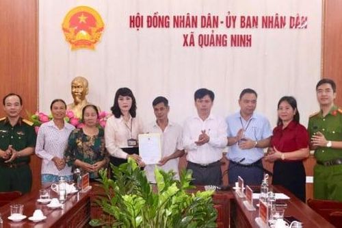'Liệt sỹ' trở về sau gần nửa thế kỷ lưu lạc được nhận giấy khai sinh