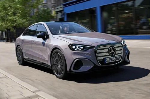 Mercedes C-Class EV 2027 tăng tốc như xe thể thao