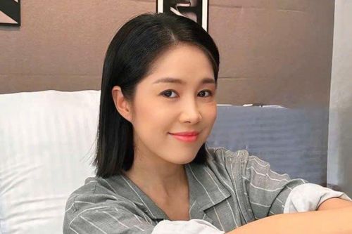 Một nữ diễn viên bảo vệ Lê Phương trước 'người thứ ba'