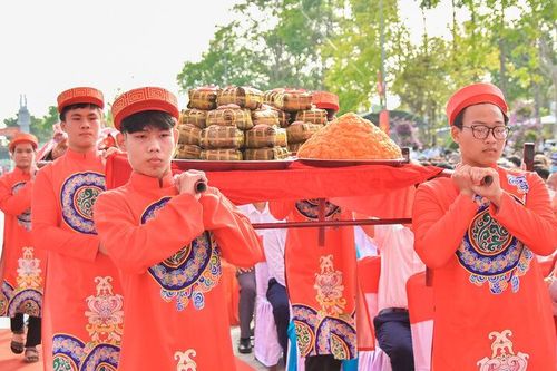 Mâm cơm Giỗ Tổ Hùng Vương