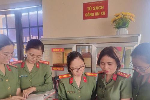 Thăng Điền ra mắt 'Tủ sách Công an xã'
