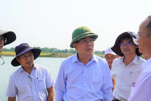 Đẩy nhanh tiến độ thi công đập ngăn mặn sông Vĩnh Điện