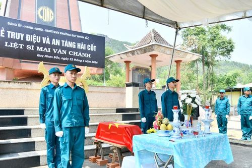 Phường Quy Nhơn Bắc tổ chức lễ truy điệu và an táng hài cốt liệt sĩ Mai Văn Chành