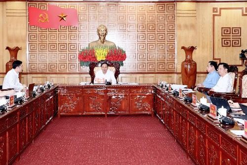 Bí thư Tỉnh ủy Lê Minh Ngân chủ trì họp Ban Thường vụ, quyết định nhiều vấn đề then chốt