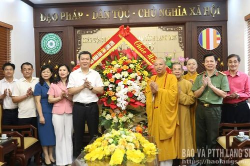 Lãnh đạo tỉnh chúc mừng Ban Trị sự Giáo hội Phật giáo Việt Nam tỉnh nhiệm kỳ mới