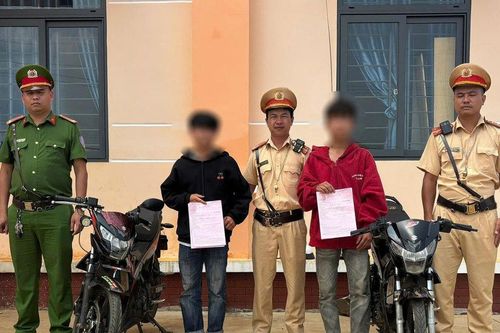 Ngăn chặn đua xe 'khoe chiến tích' trong thanh, thiếu niên