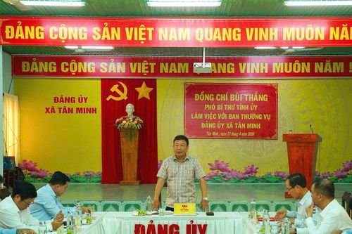 Phó Bí thư Tỉnh ủy Lâm Đồng Bùi Thắng làm việc tại xã Tân Minh