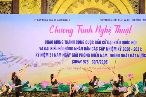 Chương trình nghệ thuật đến với bà con vùng xa Đam Rông 4