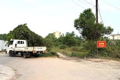 Lắp đặt camera giám sát bãi tập kết cát trái phép