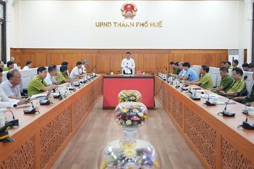 Quản lý, bảo vệ gắn với phát triển kinh tế rừng bền vững