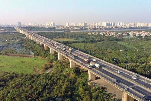 Hà Nội yêu cầu kiểm tra, sửa chữa toàn diện các cầu vượt sông trước mùa mưa