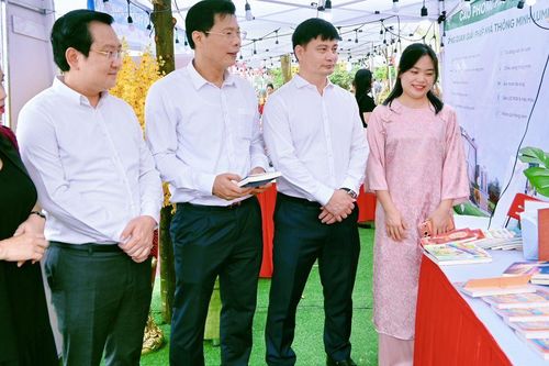 Phú Thọ: Trại văn hóa Vĩnh Phúc – Vĩnh Yên tại Lễ hội Đền Hùng 2026 – Khi hình ảnh trở thành ngôn ngữ văn hóa