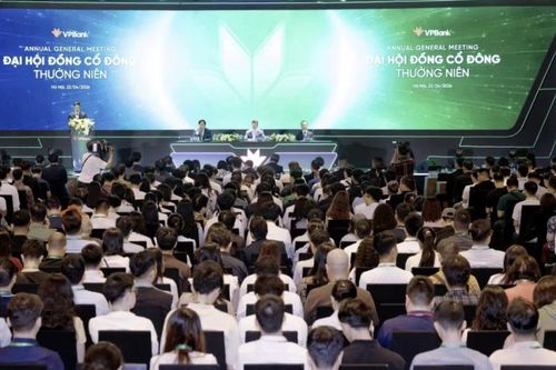 'Sóng' vốn ngoại dồn dập trở lại mùa đại hội ngân hàng