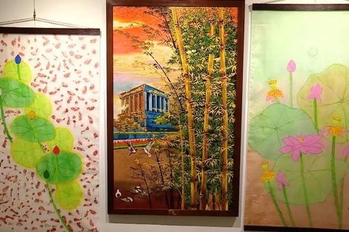 Triển lãm 'Sen tháng Năm' góp phần lan tỏa những giá trị nhân văn