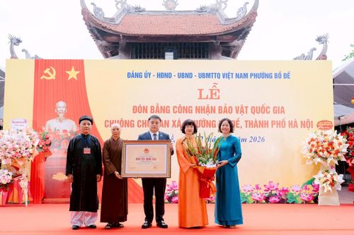Đón bằng công nhận Bảo vật quốc gia chuông chùa An Xá
